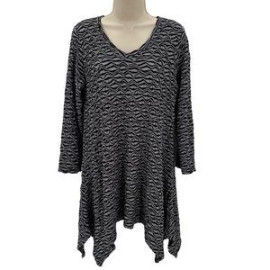 Cut Loose Womens Black Gray Shark Bite Hem 3/4 Sleeve Textured Tunic Blouse Sz M
